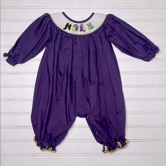NOLA Smocked Other - NOLA SMOCKED EUC Girls Hand Smocked New Orleans Mardi Gras Bubble Jumpsuit